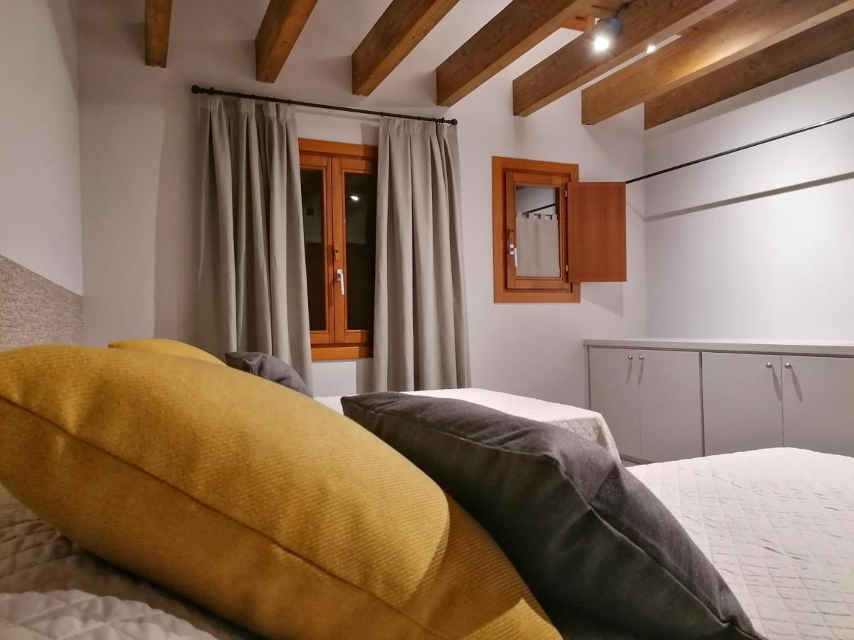 Apartament "El Castell" Casa Rural Cal Rialla Llivia Exterior photo
