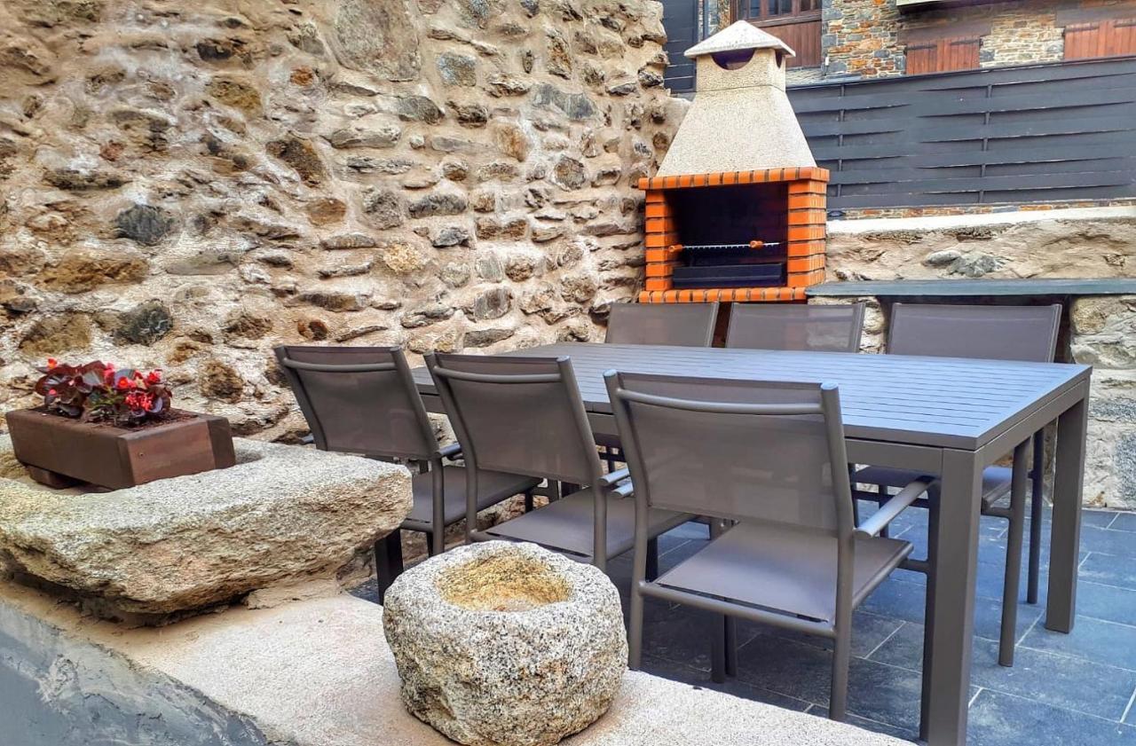 Apartament "El Castell" Casa Rural Cal Rialla Llivia Exterior photo